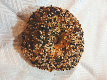 Load image into Gallery viewer, Artisan Sourdough Bagels (6 Pack)