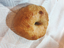 Load image into Gallery viewer, Artisan Sourdough Bagels (6 Pack)