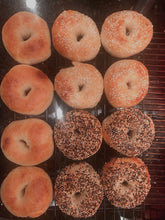 Load image into Gallery viewer, Artisan Sourdough Bagels (6 Pack)